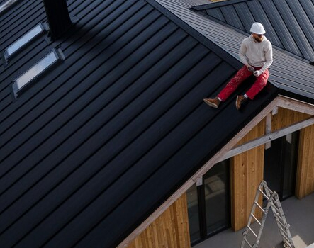 Roofing Contractors in Encino